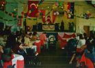 Jahr 2003 / Ein Bild von der Bühne - Kinderfest (Die Bühne und das Salon). / - 2003 Yilinda -/ 23 Nisan Eglencesinde Sahne Görünümü.
